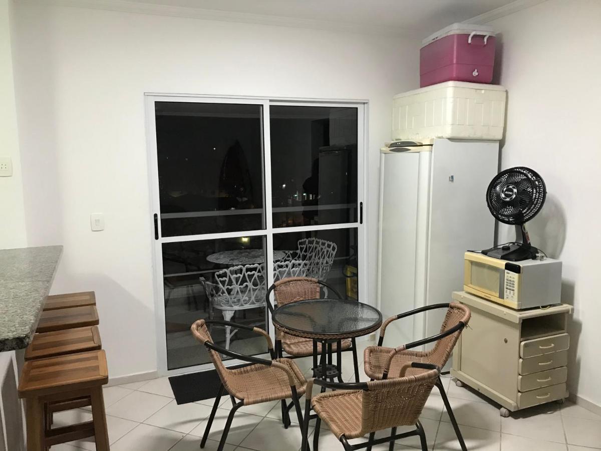 Apto Com Piscina